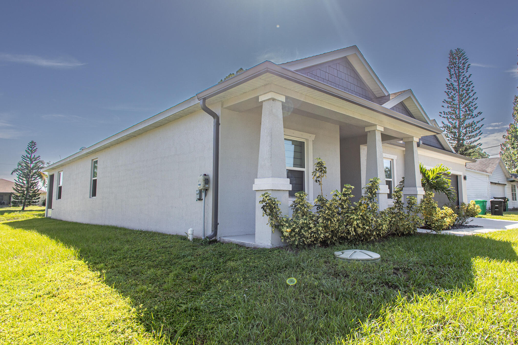 2149 Sw Susset Lane - Photo 2