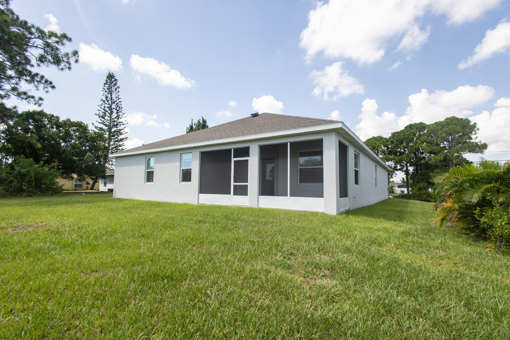 2149 Sw Susset Lane - Photo 3