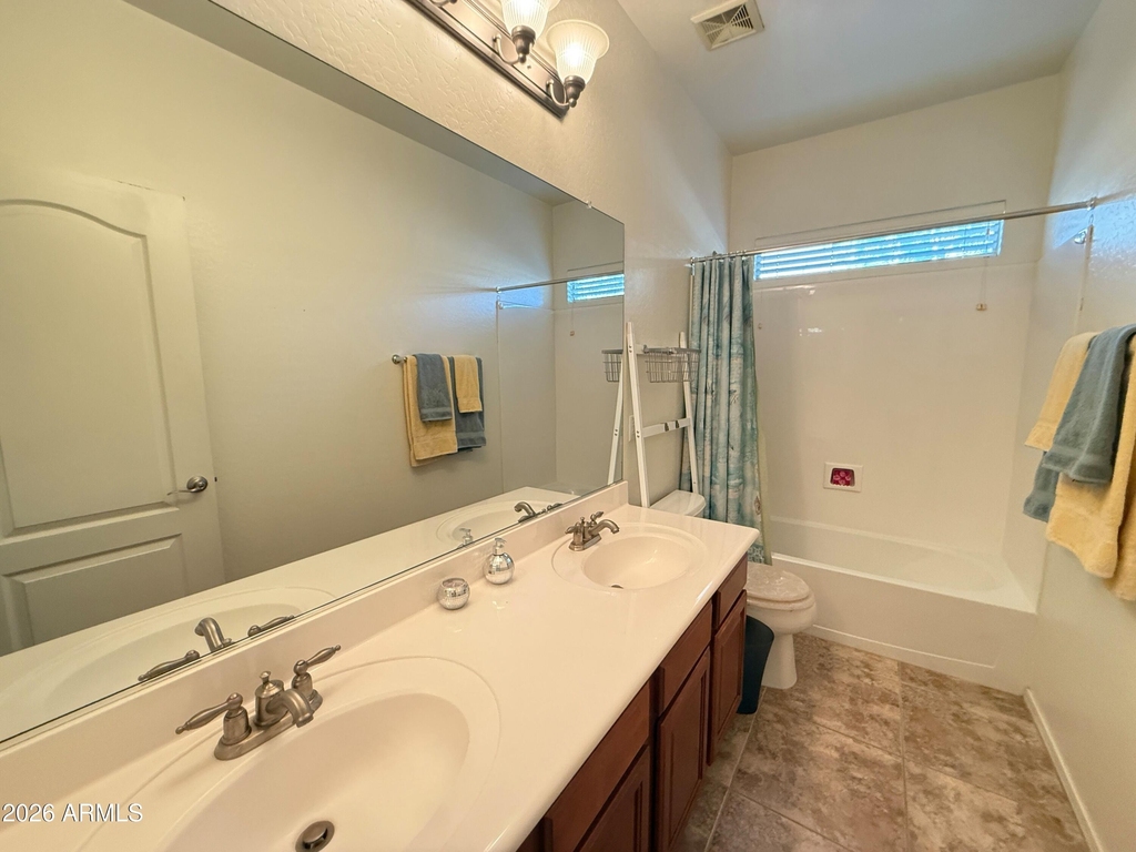 2778 E Courtney Street - Photo 20