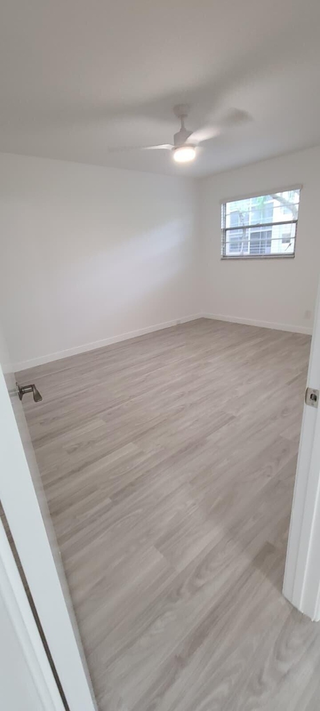 1200 Sw 124th - Photo 12
