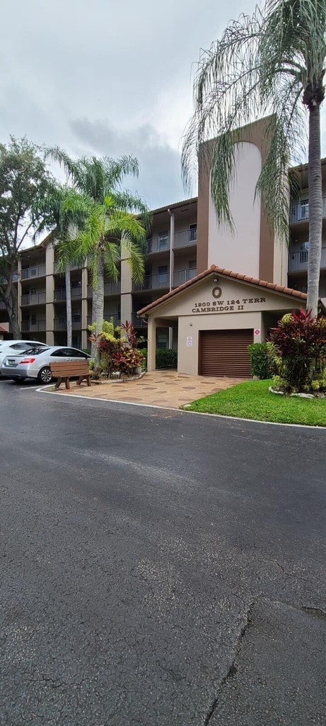 1200 Sw 124th - Photo 0