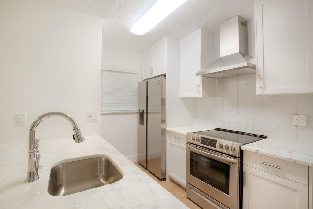 530 S Federal Highway - Photo 3