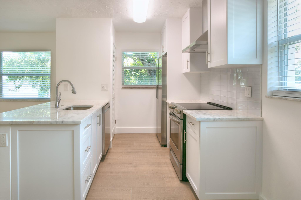 530 S Federal Highway - Photo 4