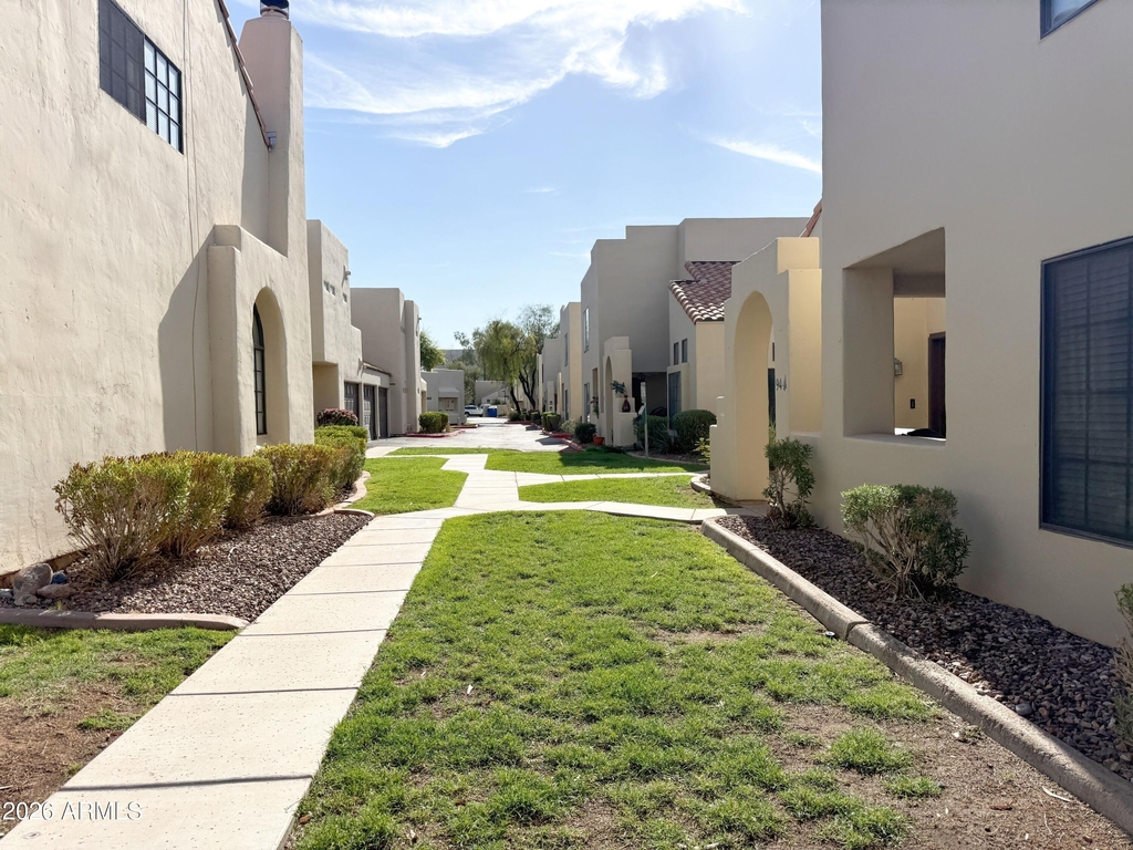 5665 W Galveston Street - Photo 17