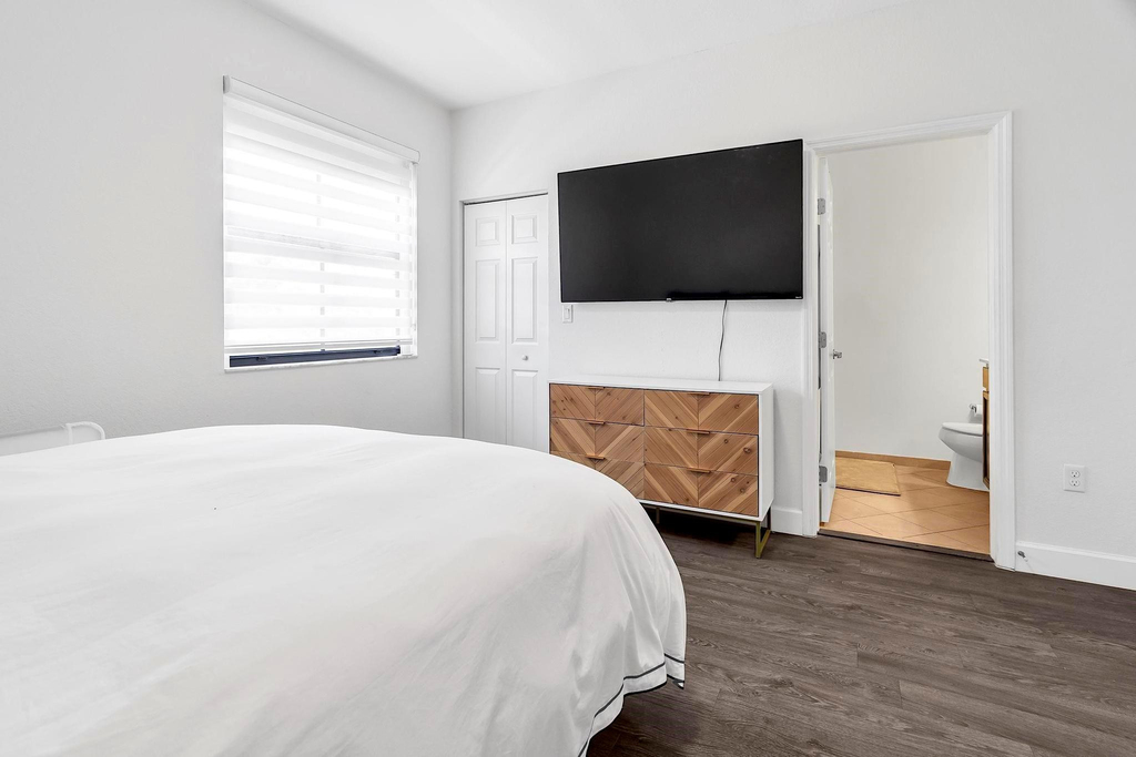 3548 W 88th Street - Photo 31