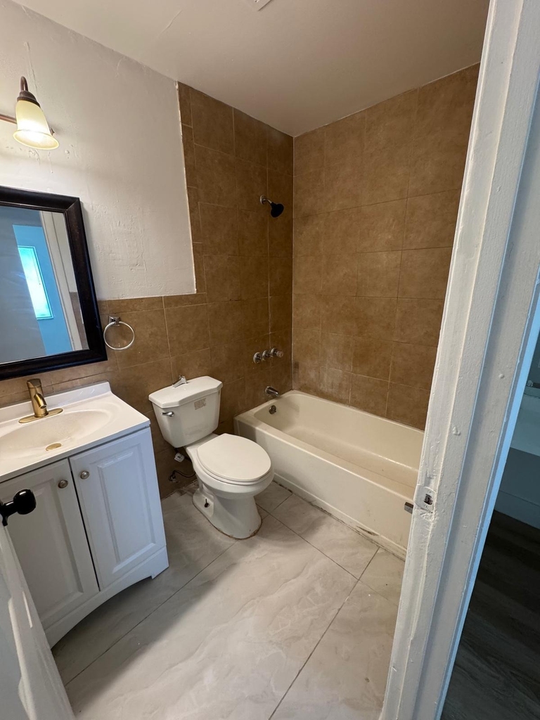 5830 Nw 21st Street - Photo 9