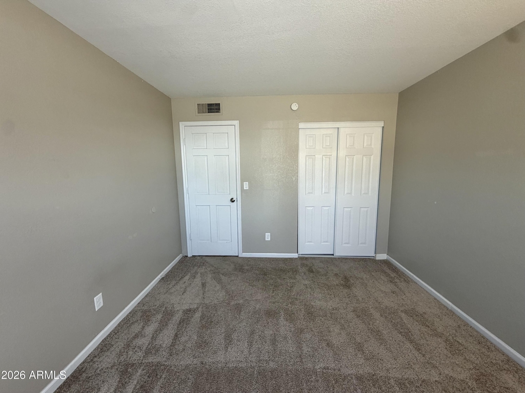5201 W Mercer Lane - Photo 22