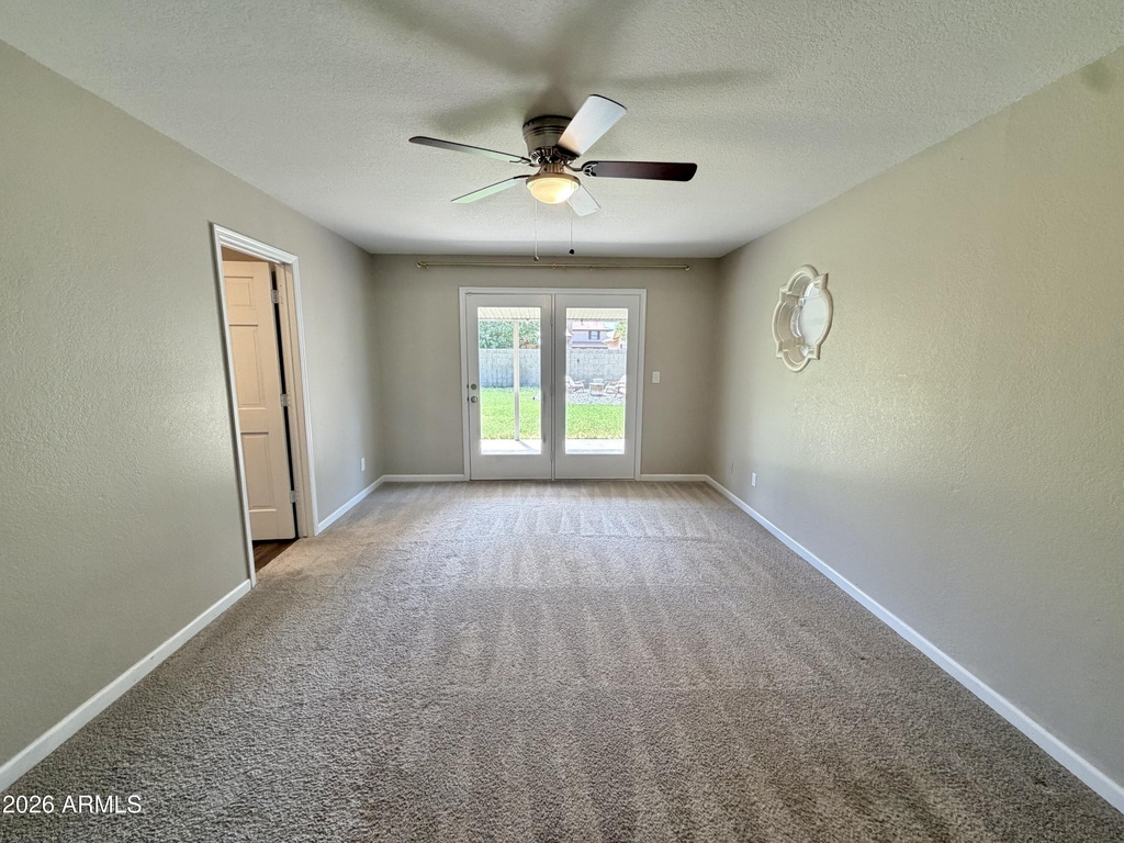 5201 W Mercer Lane - Photo 12