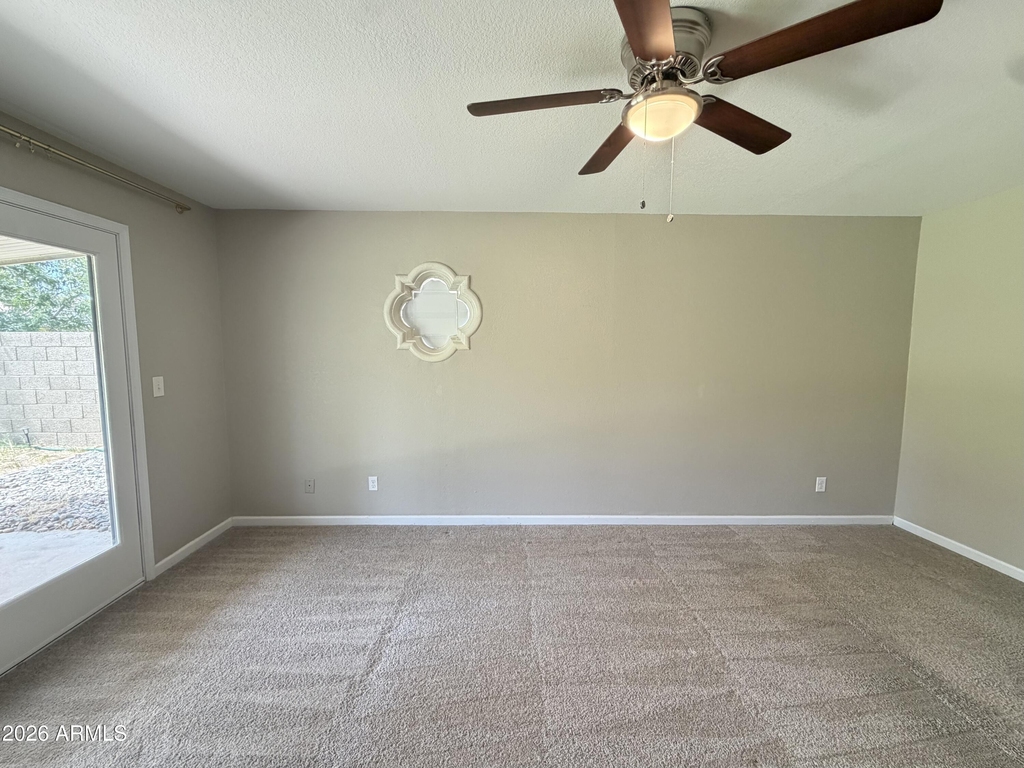 5201 W Mercer Lane - Photo 15