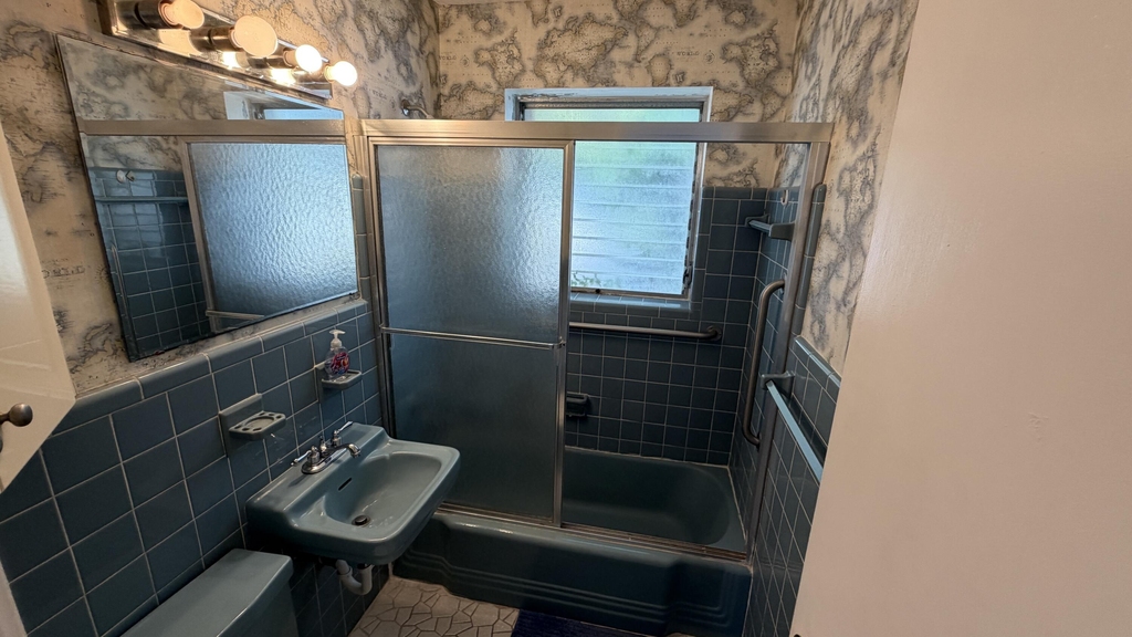 1125 Se 14th Place - Photo 2
