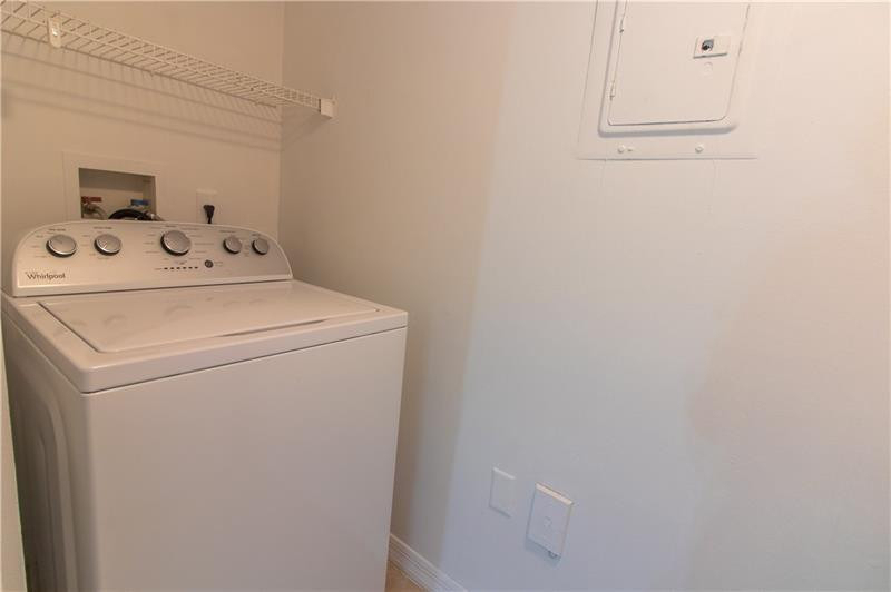 5045 Wiles Road - Photo 9