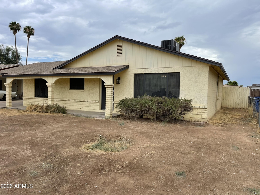 2211 N 54th Lane - Photo 1