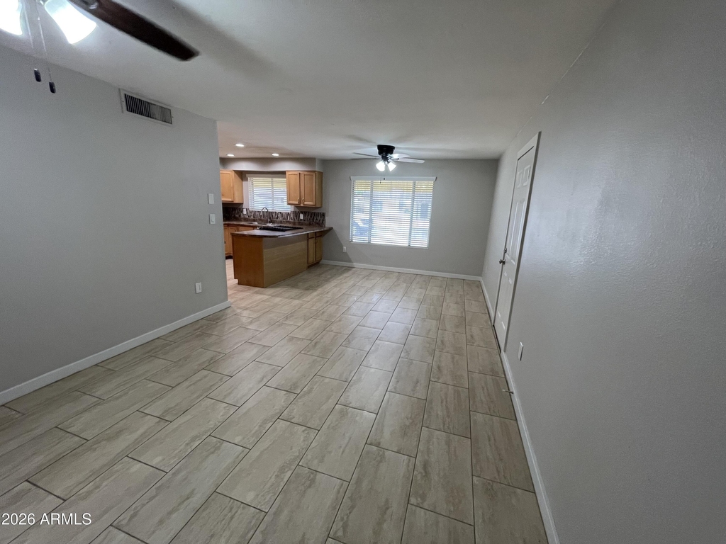 2211 N 54th Lane - Photo 8