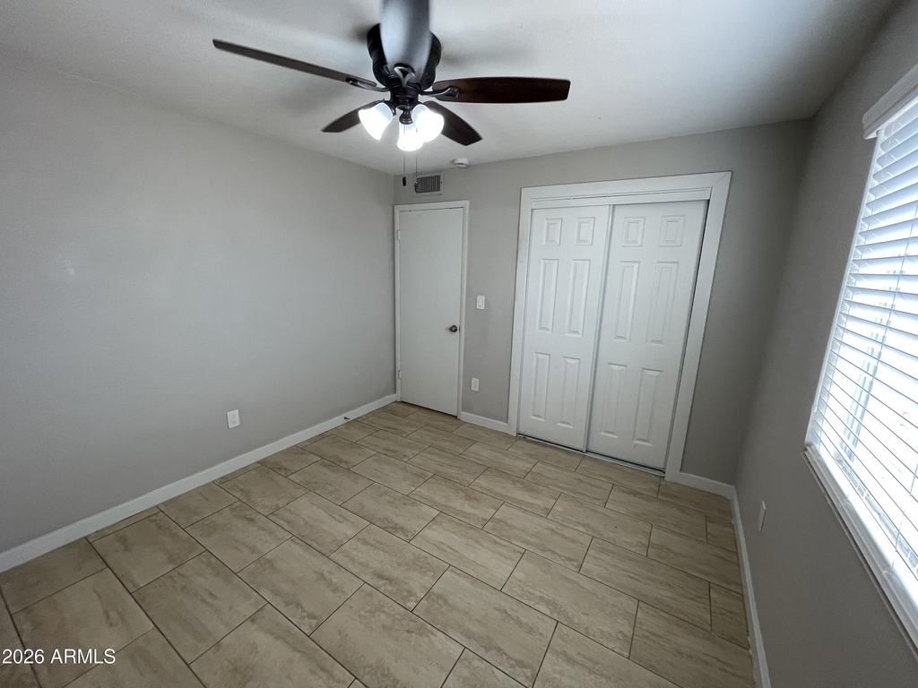 2211 N 54th Lane - Photo 15
