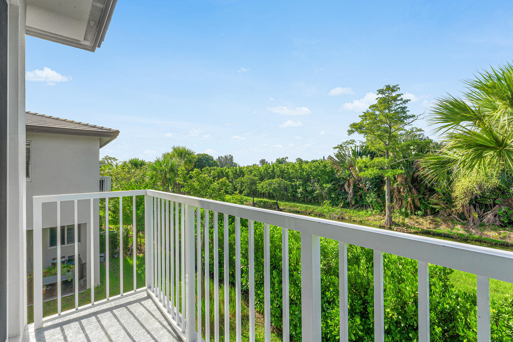 610 Pioneer Way - Photo 18