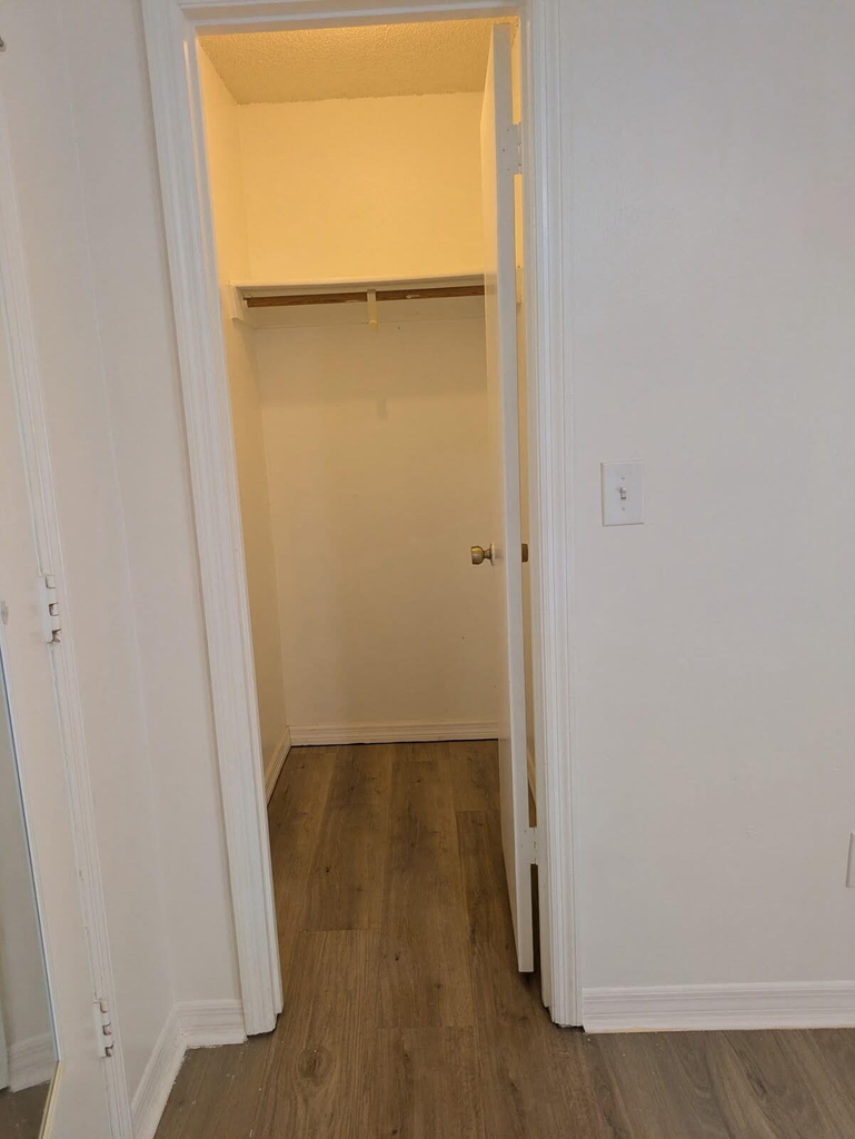 7402 Lakeland Boulevard - Photo 18