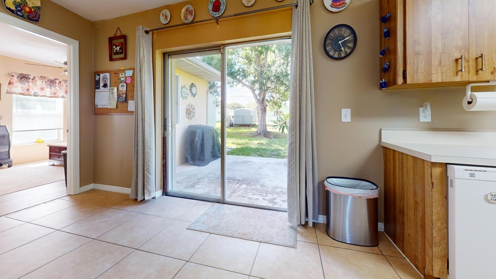 7402 Lakeland Boulevard - Photo 1