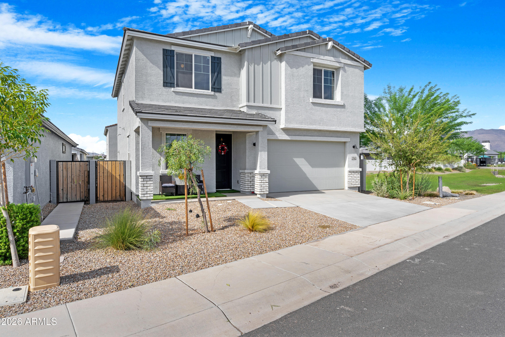 2562 E Boulder Avenue - Photo 1