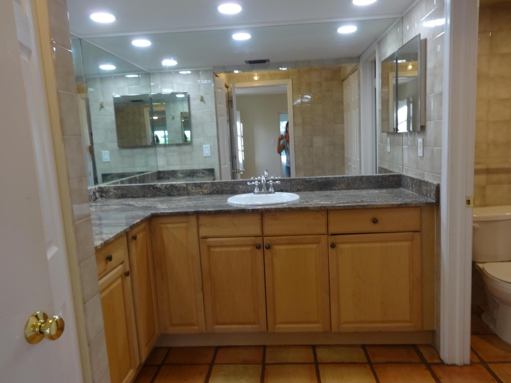 13868 Cocoanut Avenue - Photo 2