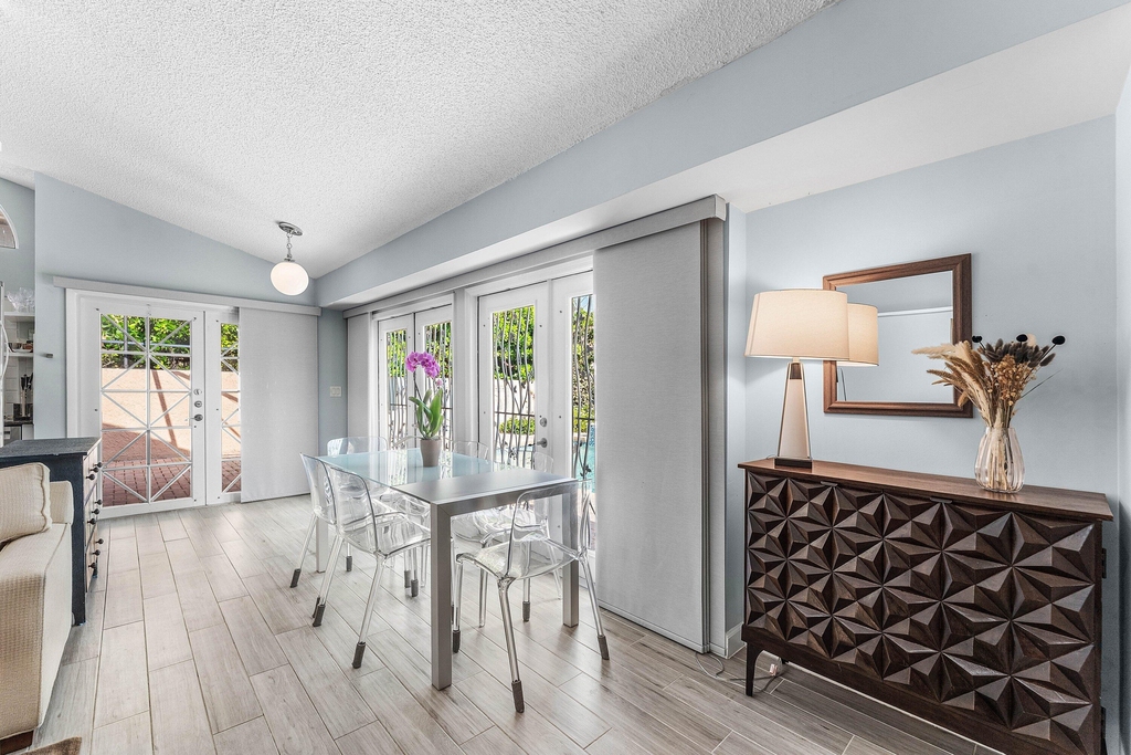 559 Nw 38th Terrace - Photo 8