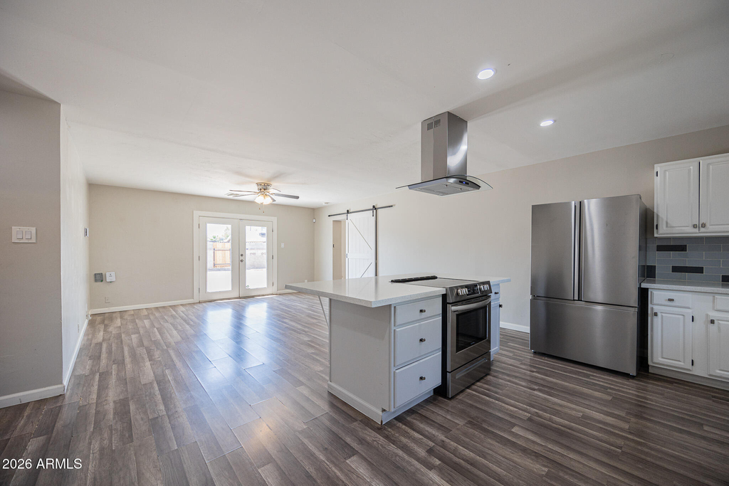 1907 W Denton Lane - Photo 8