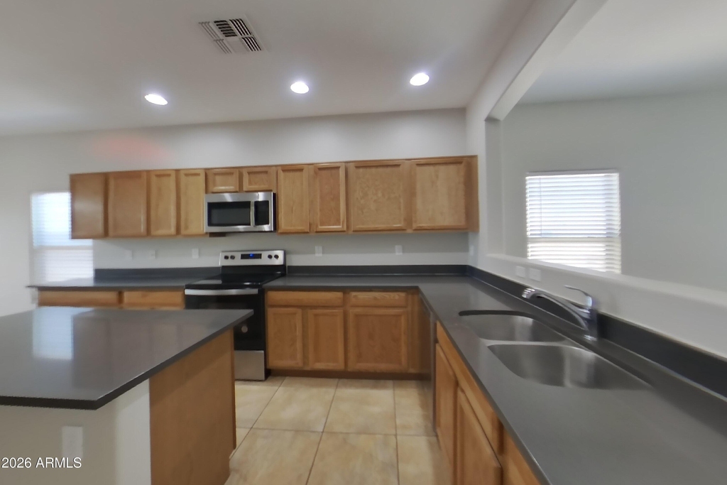22872 S 218th Street - Photo 4