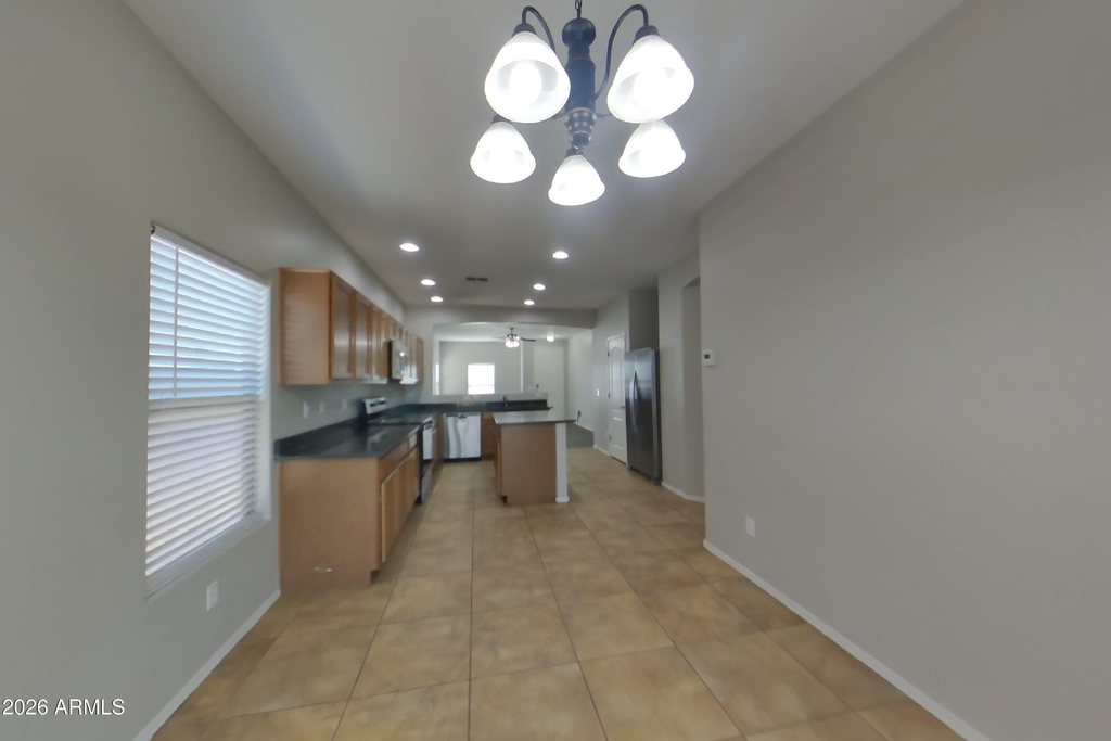 22872 S 218th Street - Photo 2