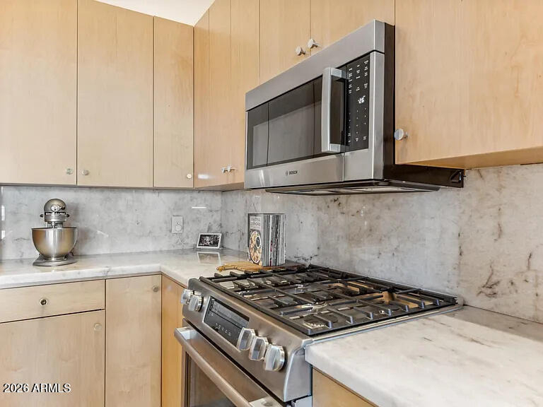 914 E Osborn Road - Photo 3