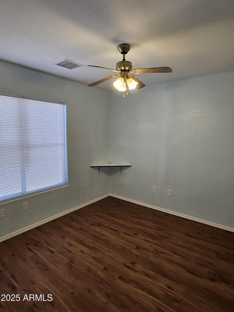 10321 W Fernando Drive - Photo 8
