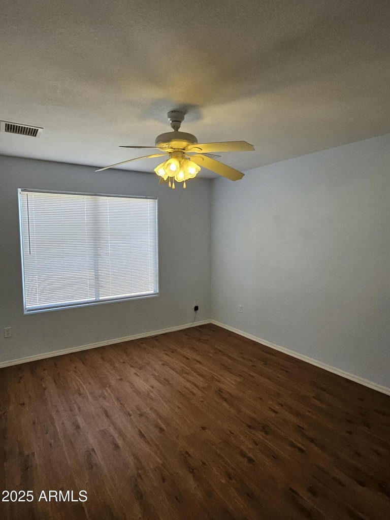 10321 W Fernando Drive - Photo 13
