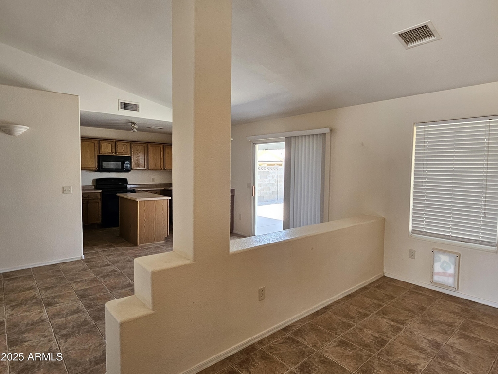 10321 W Fernando Drive - Photo 2