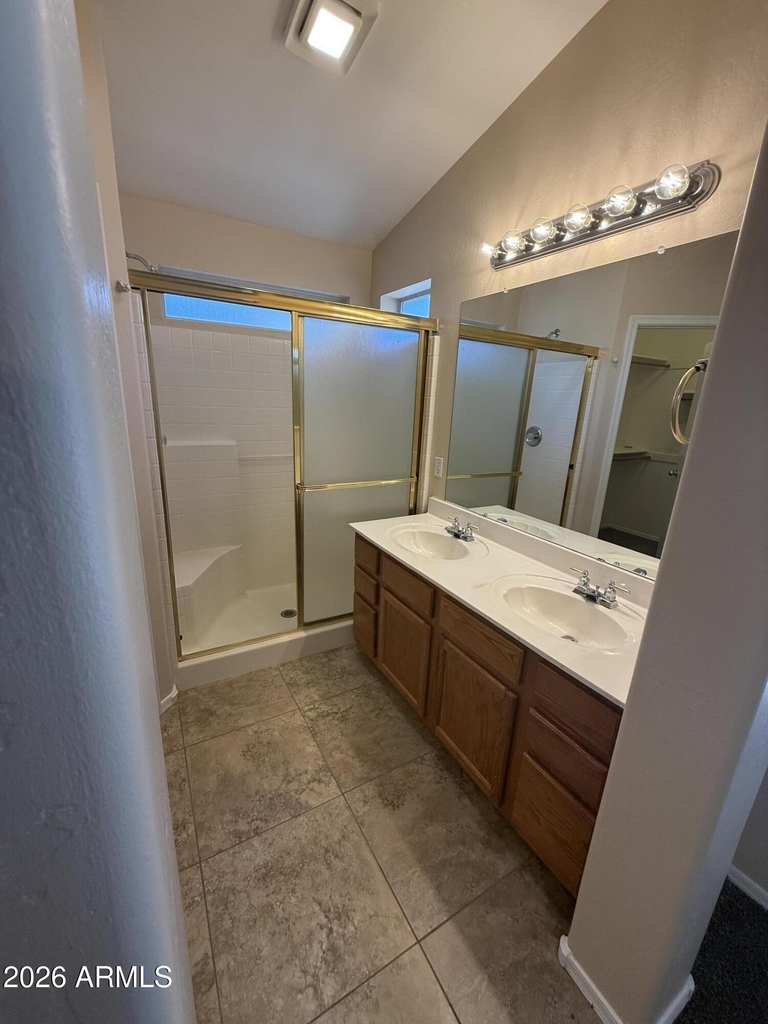 3236 E Kerry Lane - Photo 11