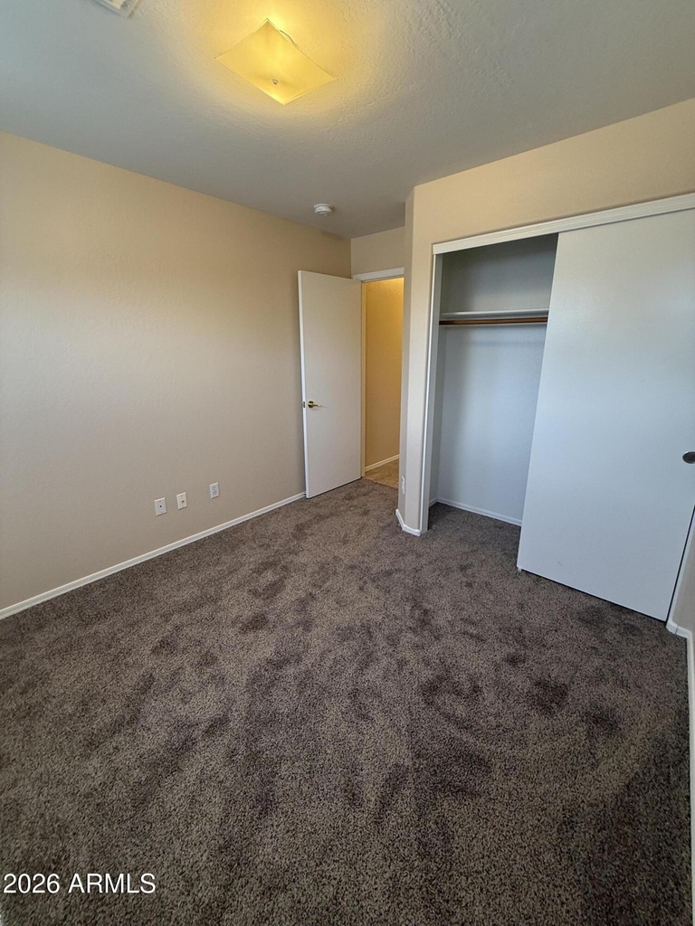 3236 E Kerry Lane - Photo 23