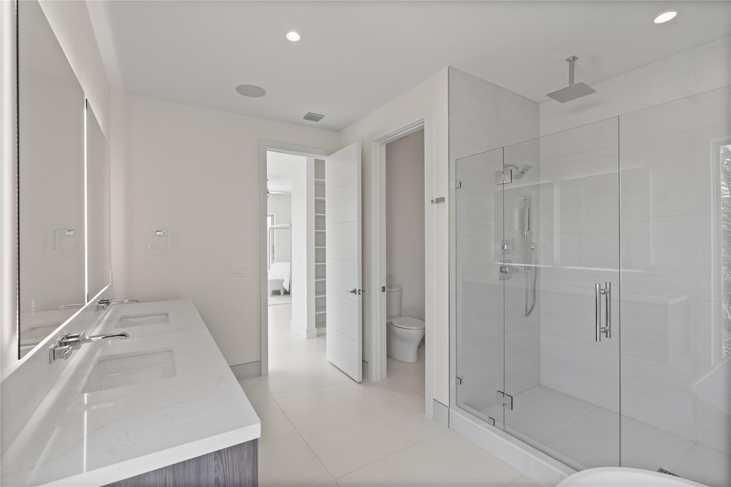 221 Shore Court - Photo 37