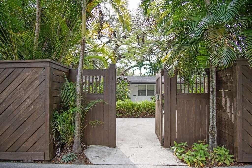 801 Sw 14th Avenue - Photo 1