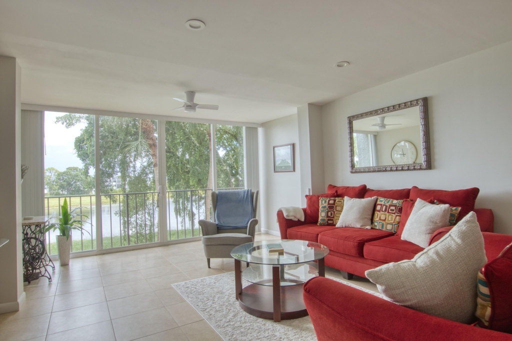 4822 Esedra Court - Photo 2