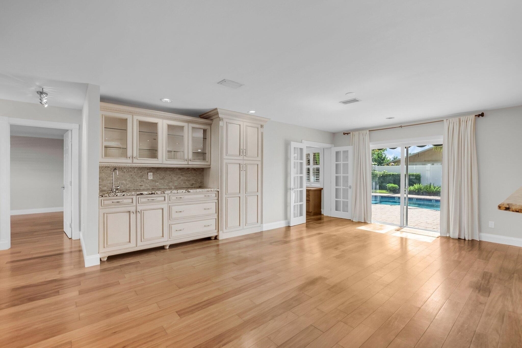 1008 Sw 12th Avenue - Photo 4