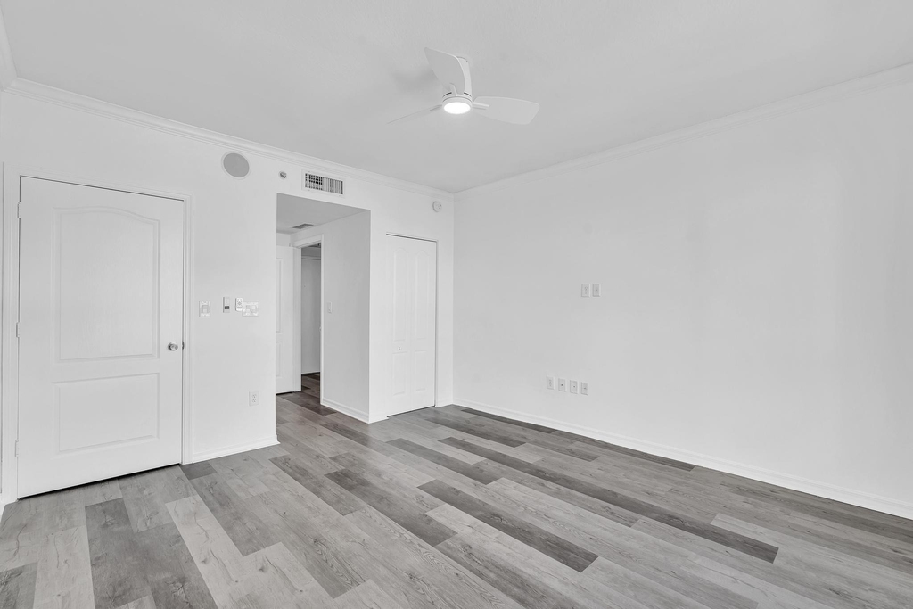 110 N Federal Highway - Photo 5