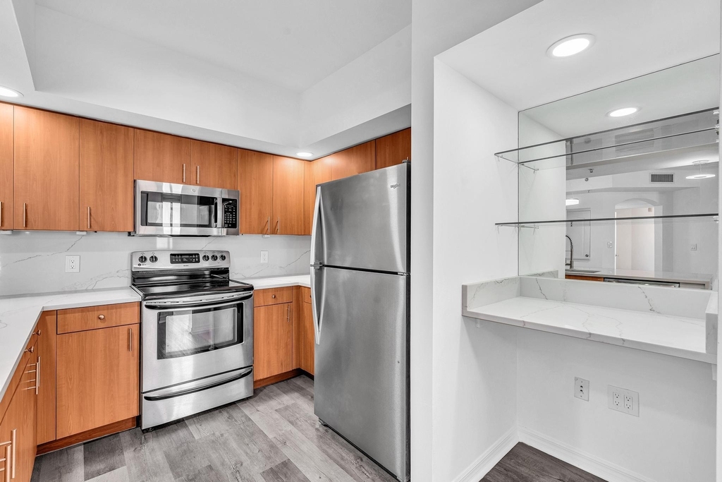 110 N Federal Highway - Photo 18