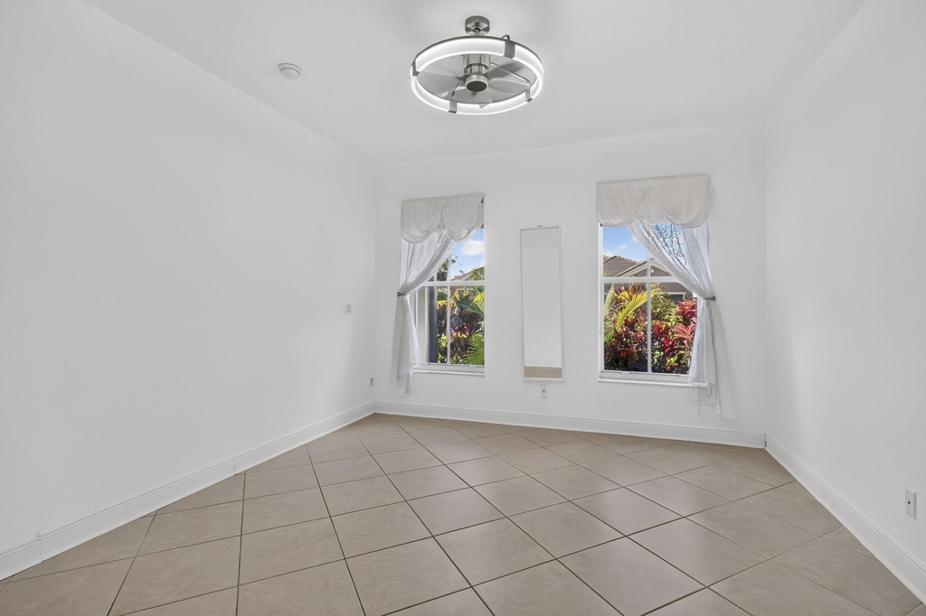 9479 Sedgewood Drive - Photo 25