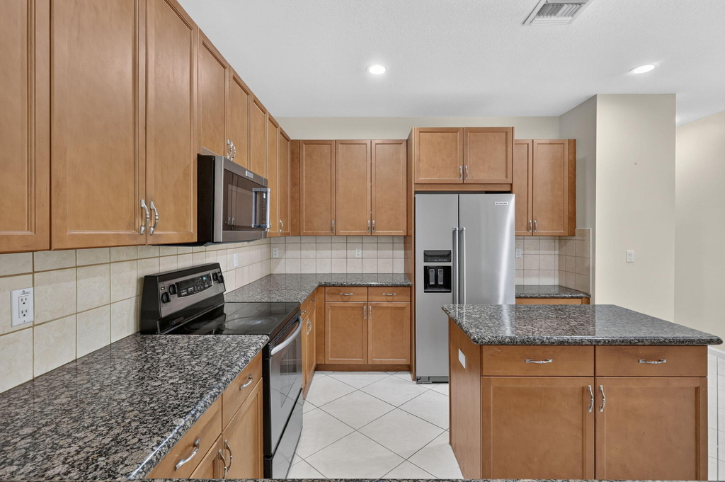 9479 Sedgewood Drive - Photo 49