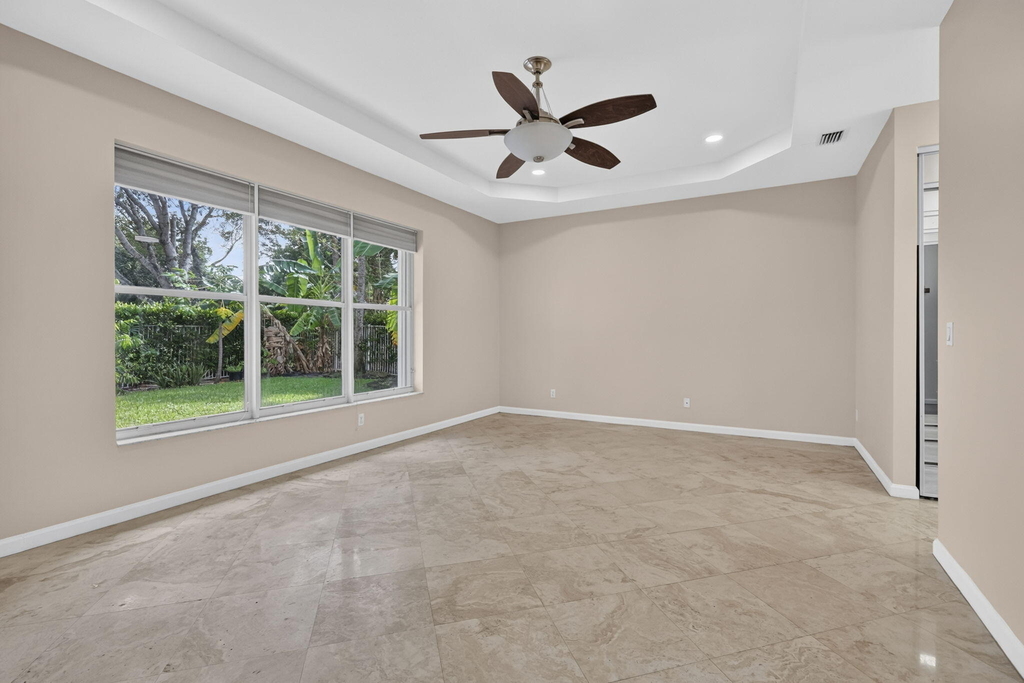 9479 Sedgewood Drive - Photo 17