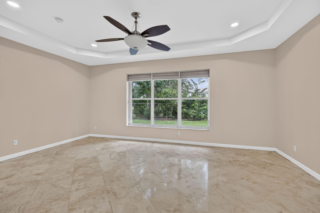 9479 Sedgewood Drive - Photo 20