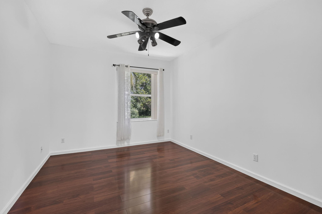 9479 Sedgewood Drive - Photo 31
