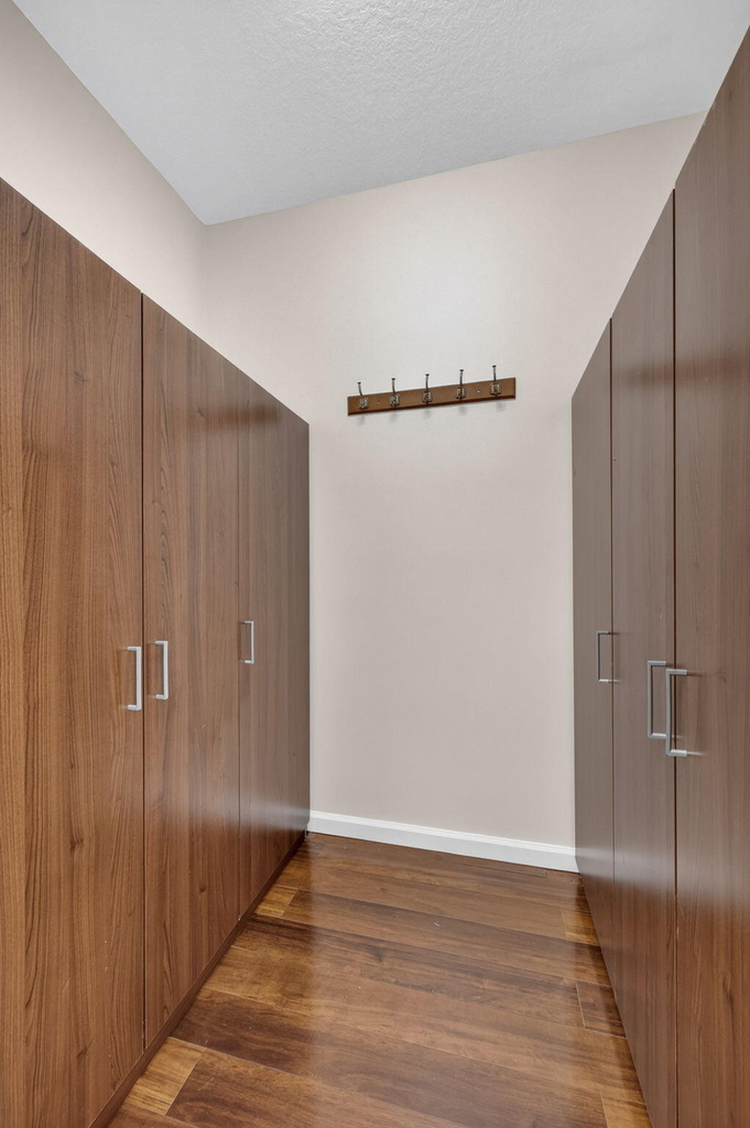 9479 Sedgewood Drive - Photo 21