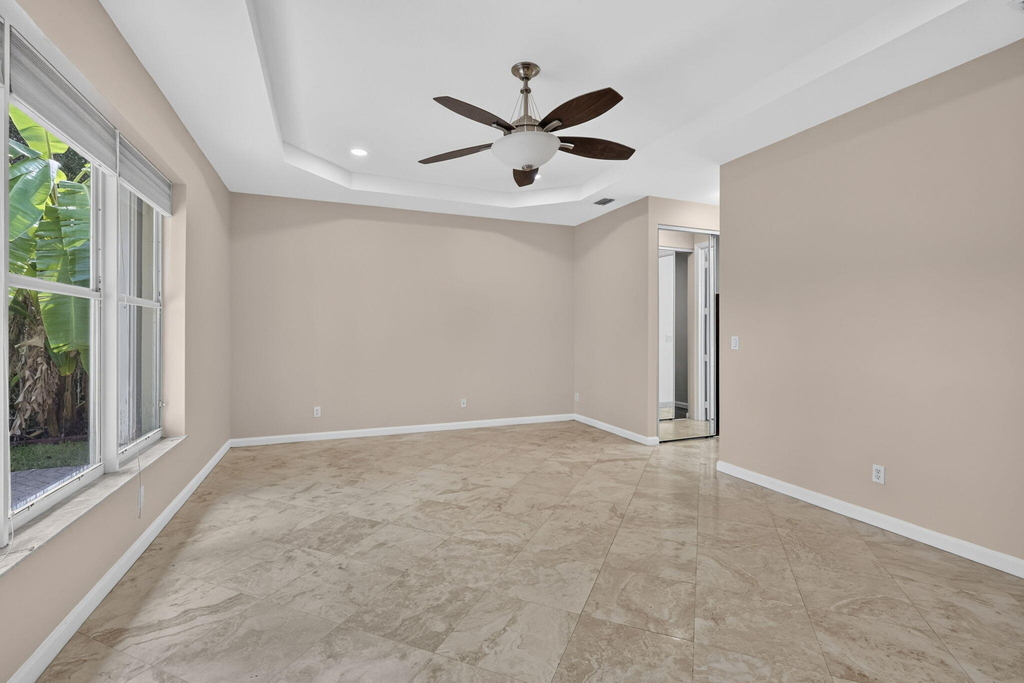 9479 Sedgewood Drive - Photo 18