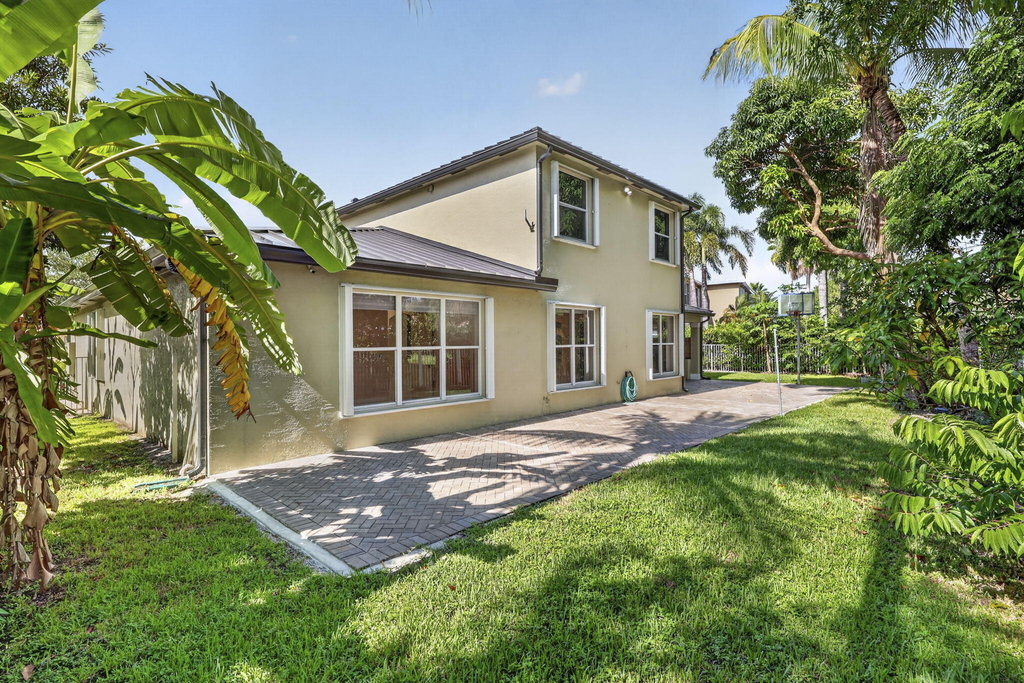 9479 Sedgewood Drive - Photo 55