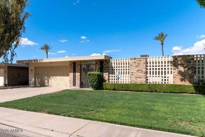 18226 N 104th Avenue - Photo 1