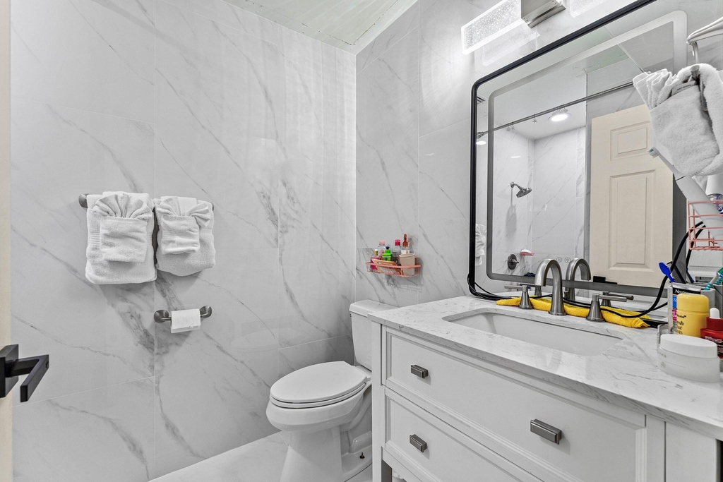 2350 Nw 5th Avenue - Photo 17
