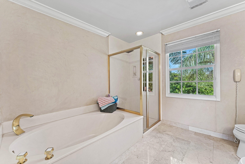 2350 Nw 5th Avenue - Photo 20